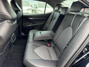 Toyota Camry IX Sedan 2.5 Hybrid Dynamic Force 218KM 2023 Toyota Camry 2.5 Hybrid Prestige CVT 2.5 Hybrid Pr, zdjęcie 14