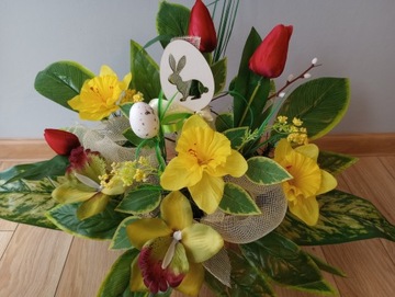 Оформление кладбища Могильная композиция ВЕСЕННИЙ ПАСХАЛЬНЫЙ КОМПЛЕКТ нарцисс, тюльпан