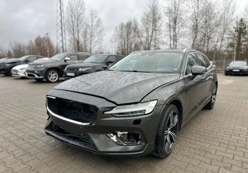 Volvo V60 II  2021 Volvo V60 2.0 Plug in hybrid 349KM 2021r.auto zarejestrowane i ubezpieczone