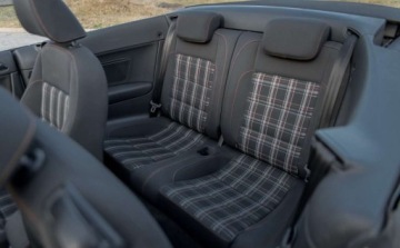 Volkswagen Golf VI Cabriolet 2.0 TSI GTI 210KM 2013 Volkswagen Golf Volkswagen Golf Cabrio GTI 2.0 Benzyna 210KM, zdjęcie 4