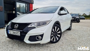 Honda Civic IX Hatchback 5d Facelifting 1.4 i-VTEC 100KM 2016 Honda Civic 1.4Benz manual Navi Kamera climatronic biala perla 1.3 99KM, zdjęcie 3