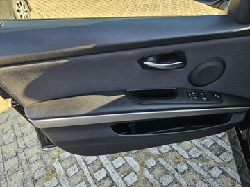 BMW Seria 3 E90-91-92-93 Coupe E92 320i 170KM 2008 BMW 320 2,0 benzyna 170KM, zdjęcie 13