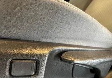 Toyota Prius IV Hatchback Plug-in 1.8 Hybrid Plug-in 122KM 2020 Toyota Prius Pluh-in ASO Bezwypadkowy R CARS Warszawa 1.8 Hybryda 122KM, zdjęcie 16