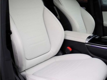 Mercedes GLC C254/X254 Coupe 2.0 300 258KM 2026 MERCEDES-BENZ GLC 300 4-Matic AMG Line 2.0 (258KM) 2026, zdjęcie 10