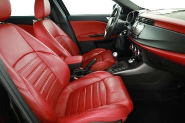 Alfa Romeo Giulietta Nuova II Hatchback 5d Facelifting 1.4 TB 16v Mair 170KM 2014 Alfa Romeo Giulietta 1.4 T MultiAir, Salon Polska, zdjęcie 6