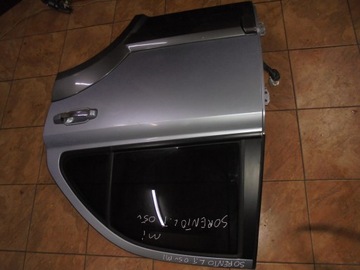 KIA SORENTO I 2.5D 05' ДВЕРЬ ЗАДНЯЯ ЛЕВАЯ