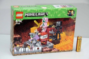 LEGO Minecraft 21139 - Пустота Бой FV