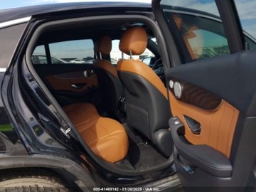 Mercedes GLC C253 2020 Mercedes-Benz GLC 2020 MERCEDES-BENZ GLC 300 COUPE 4MATIC 2.0 Benzyna 255KM, zdjęcie 10