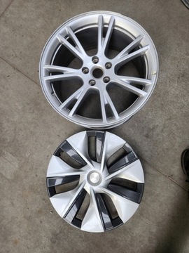 TESLA Y oryginal 1188222 + kolpak aero