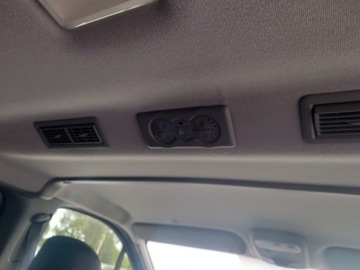 Renault Trafic II Furgon 2.0 dCi 115KM 2013 Renault Trafic Renault Trafic Passenger Pack Clim 2.0 Diesel 115KM, zdjęcie 14