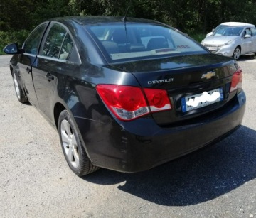 Chevrolet Cruze 2009 Chevrolet Cruze 2.0 Diesel 163km lekko uszkodzony, zdjęcie 3
