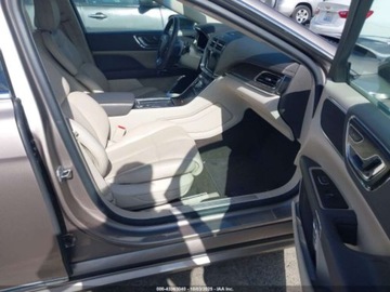 Lincoln Continental IX 2019 Lincoln Continental Select 2019 3.7l 3.7 Benzyna 305KM, zdjęcie 9