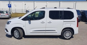 Toyota 2023 Toyota Proace City Verso Proace City Verso Business, salon Polska 1.5 102KM, zdjęcie 9