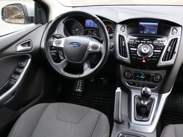 Ford Focus III Kombi 1.0 EcoBoost 125KM 2013 Ford Focus 1.0 EcoBoost, Serwis ASO, Navi, Klima, zdjęcie 6