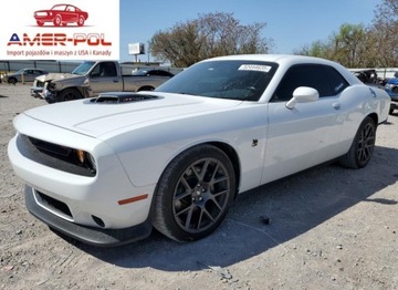 Dodge Challenger III 2018 Dodge Challenger RT 392 2018 6.4l 6.4 Benzyna 485KM