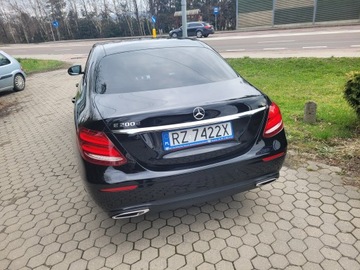 Mercedes Klasa E W213 Limuzyna 1.6 200d 160KM 2020 Mercedes-Benz Klasa E 200 d 9G-TRONIC 1właściciel bezwypadkowy Salon Polska, zdjęcie 4