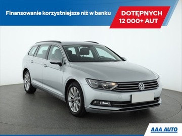 Volkswagen Passat B8 Variant 2.0 TDI 150KM 2015 VW Passat 2.0 TDI, Automat, Klima, Klimatronic