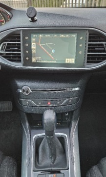 Peugeot 2017 Peugeot 308 2.0 SW 181Ps.Automat Panorama Navi Serwis 2017 2.0 Diesel 181KM, zdjęcie 26