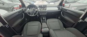 Skoda Fabia III Hatchback 1.2 TSI 90KM 2015 Skoda Fabia Skoda Fabia 1.2 TSI Cool Edition Red amp Grey 1.2 Benzyna, zdjęcie 11