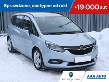 Opel Zafira C Tourer Facelifting 2.0 diesel 170KM 2017 Opel Zafira 2.0 CDTI, Serwis ASO, 167 KM