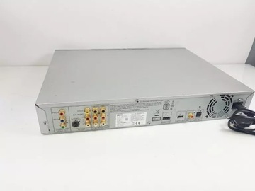 ПРОИГРЫВАТЕЛЬ ДИСКОВ BLU-RAY LOEWE 67501 T00