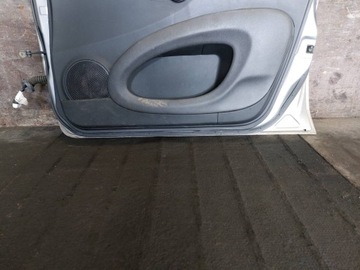 DVEŘE KOMPLETNÍ PRAVÝ PŘEDNÍ NISSAN MICRA K12 KY0