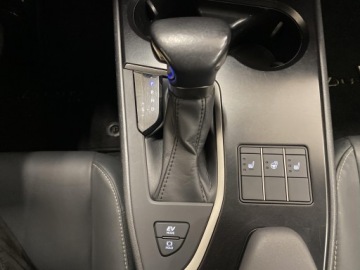 Lexus UX Crossover Facelifting 2.0 250h 184KM 2023 Lexus UX 250h GPF F Sport Design 2WD Lexus UX 250h, zdjęcie 17