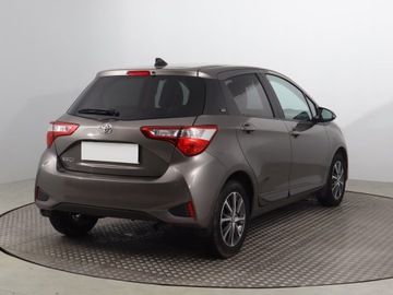 Toyota Yaris III Hatchback 5d Facelifting 2017 1.5 Dual VVT-iE 111KM 2019 Toyota Yaris 1.5 Dual VVT-i, Navi, Klima, zdjęcie 4