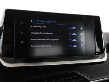 Peugeot 2008 II SUV 1.2 PureTech 100KM 2020 Peugeot 2008 klima auto full LED czujniki, zdjęcie 25