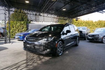 Chrysler Pacifica II 3.6 V6 Hybrid 264KM 2020 Chrysler Pacifica S Hybryda 3.6L V6 Pentastar 263KM StowN Go Cam MenuPL Ke