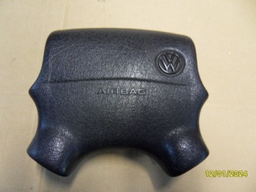 ПОДУШКА БЕЗОПАСНОСТИ ВОДИТЕЛЯ VOLKSWAGEN 3A0880201B