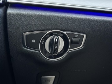 Mercedes Klasa E W213 Limuzyna Facelifting 2.0 220d 200KM 2023 Mercedes-Benz E 220 AMG Line/4Matic/Highbeam/MBUX/, zdjęcie 22