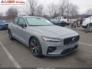 Volvo S60 III 2024 Volvo S60 2024 Volvo S60 B5 FWD Plus Dark Theme 2.0 Benzyna 247KM