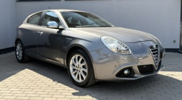 Alfa Romeo Giulietta Nuova II Hatchback 5d Facelifting 2.0 JTD 16v 170KM 2014 Alfa Romeo Giulietta 2.0 JTDM | 106 tyś., zdjęcie 2