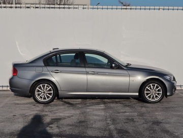 BMW Seria 3 E90-91-92-93 Limuzyna E90 320i 170KM 2008 BMW 3 320 i, Navi, Klima, Klimatronic, Tempomat, zdjęcie 5