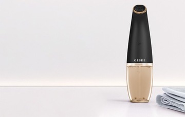 GESKE NAWILŻACZ DO TWARZY 8W1 APLIKACJA OCZYSZCZA REDUKUJE ZACZERWIENIENIA