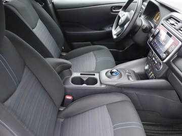 Nissan Leaf II Hatchback Elektryczny 40kWh 150KM 2022 Nissan Leaf 40 kWh, Salon Polska, 1. Właściciel, zdjęcie 8