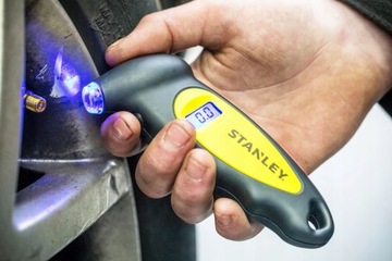 STANLEY 80-874 ЦИФРОВОЙ МАНОМЕТР В ШИНАХ