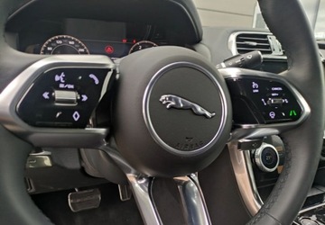 Jaguar XE Sedan Facelifting 2.0 204KM 2024 Jaguar XE Jaguar XE 2.0D I4 204 PS RWD Auto R-Dynamic SE 2.0 Diesel 204KM, zdjęcie 18