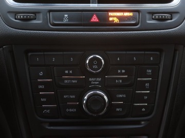 Opel Mokka I SUV 1.4 Turbo ECOTEC 140KM 2014 Opel Mokka 1.4 Turbo, Skóra, Navi, Klima, zdjęcie 11