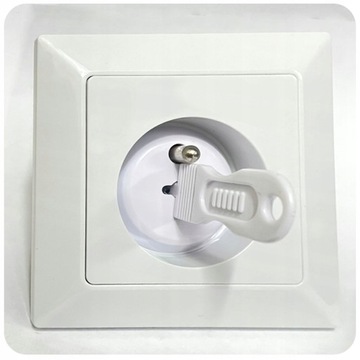 БЛОК РОЗЕТОК, ЗАЩИТА КОНТАКТОВ, ВИЛКА, КРЫШКА РОЗЕТКИ, 15 шт.