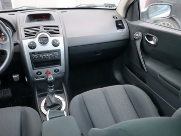 Renault Megane II Cabrio 2.0 i 16V 135KM 2006 Renault Megane 2.0 16V , Klima, Klimatronic,ALU, zdjęcie 7