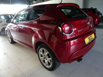 Alfa Romeo MiTo Hatchback 3d Facelifting 1.4 TB MultiAir 140KM 2014 Alfa Romeo Mito 1.4 140KM MultiAir Distinctive, zdjęcie 3