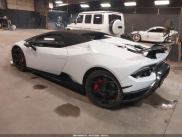 Lamborghini Huracan 2018 Lamborghini Huracan Performante 2018 5.2 Benzyna 630KM, zdjęcie 2
