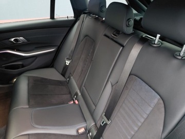 BMW Seria 3 G20-G21 Touring 2.0 330e 292KM 2020 BMW Seria 3 M Pakiet Individual Plug In 292 KM Maxton 2.0 Hybryda Plug-in, zdjęcie 23