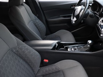 Toyota C-HR I Crossover Facelifting 1.8 Hybrid 122KM 2021 Toyota C-HR 1.8 Hybrid, Salon Polska, Automat, zdjęcie 8