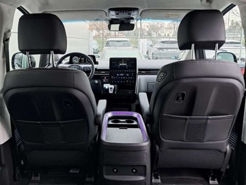 Hyundai Staria 1.6 T-GDI HEV 225KM 2025 Hyundai Staria HEV Luxury Dark 1.6 Hybryda 225KM, zdjęcie 9