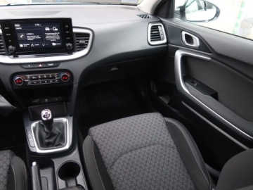 Kia Ceed III Hatchback 1.5 T-GDI 160KM 2021 Kia Ceed 1.5 T-GDI, Salon Polska, Serwis ASO, zdjęcie 7