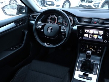 Skoda Superb III Liftback Facelifting 1.5 TSI 150KM 2021 Skoda Superb 1.5 TSI, Salon Polska, Navi, Klima, zdjęcie 6