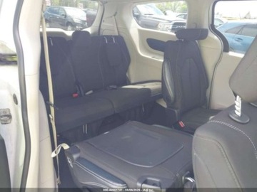 Chrysler Voyager V 2022 Chrysler Voyager 2022 Chrysler Voyager LX FWD 3.6 Benzyna 287KM, zdjęcie 11